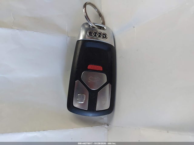 WAUDNAF47HN048335 Audi A4 2.0t Season Of Audi Premium