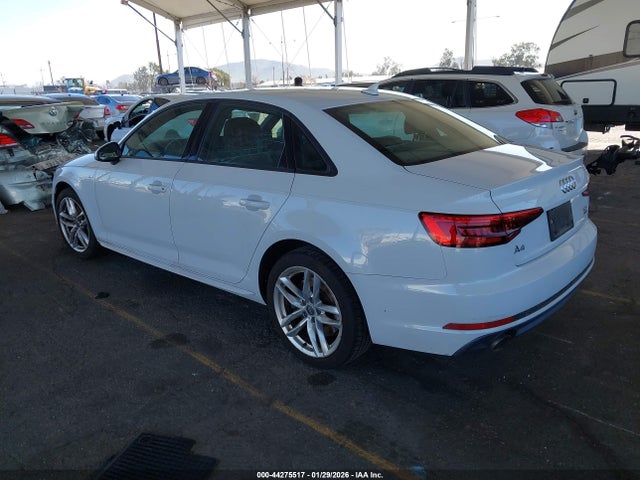 WAUDNAF47HN048335 Audi A4 2.0t Season Of Audi Premium