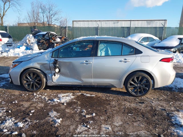 Toyota COROLLA SE 2026 5YFS4MCE1TP258534 Image 13