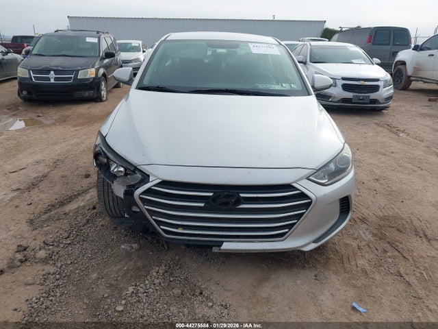 5NPD84LF7JH244735 Hyundai ELANTRA SEL