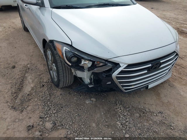5NPD84LF7JH244735 Hyundai ELANTRA SEL