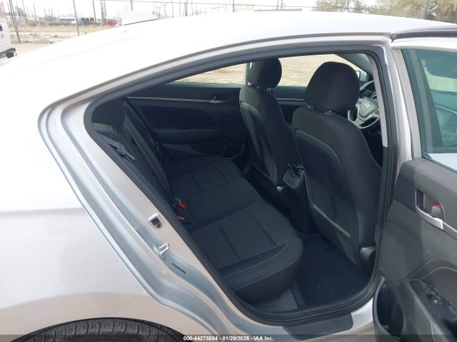 5NPD84LF7JH244735 Hyundai ELANTRA SEL