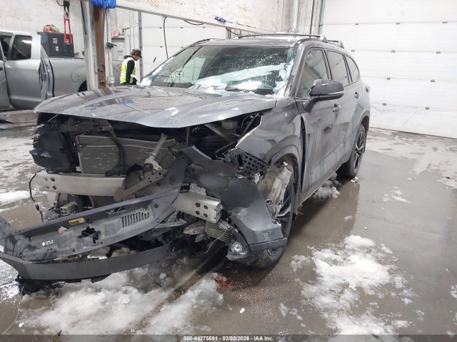 5TDJZRBH2NS169751 Toyota Highlander Xse