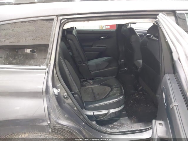 5TDJZRBH2NS169751 Toyota Highlander Xse