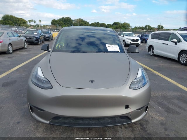 7SAYGAEE5PF673793 Tesla Model Y Awd/long Range Dual Motor All-wheel Drive