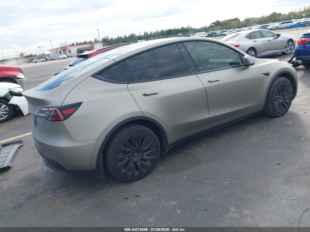 2023 TESLA MODEL Y 7SAYGAEE5PF673793 Photo 3