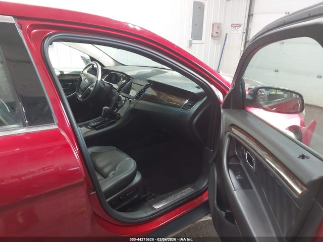 1FAHP2J82KG116606 Ford Taurus Limited