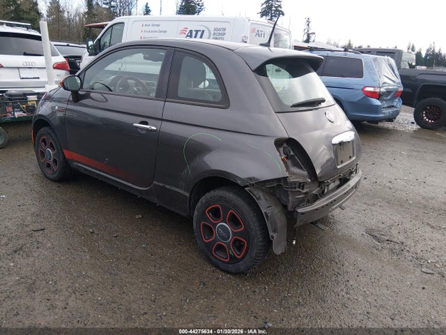 2014 FIAT 500E 3C3CFFGE1ET227647 Photo 2
