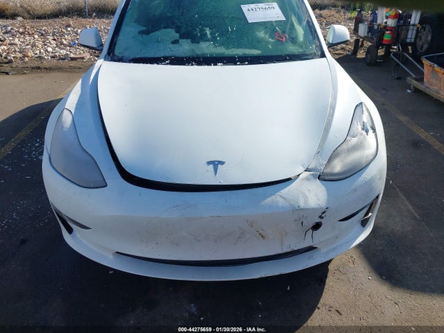 5YJ3E1EB1NF272077 Tesla Model 3 Long Range Dual Motor All-wheel Drive