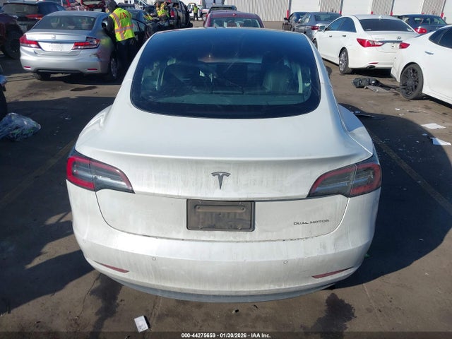 5YJ3E1EB1NF272077 Tesla Model 3 Long Range Dual Motor All-wheel Drive