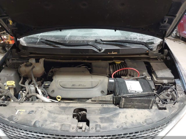 44275726 :رقم المزاد ، 2C4RC1FG4KR589460 vin ، 2019 Chrysler Pacifica Touring Plus مزاد بيع