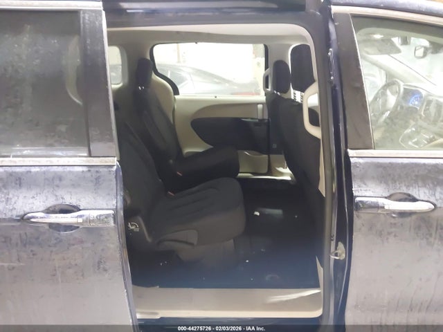 44275726 :رقم المزاد ، 2C4RC1FG4KR589460 vin ، 2019 Chrysler Pacifica Touring Plus مزاد بيع