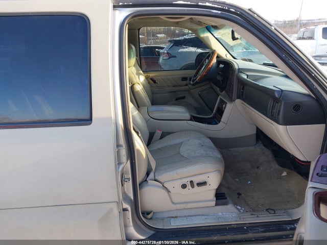 2004 CADILLAC ESCALADE ESV 3GYFK66N74G298276 Photo 4