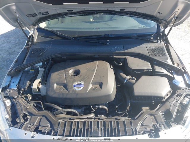 2015 VOLVO S60 YV140MFKXF2337557 Photo 9