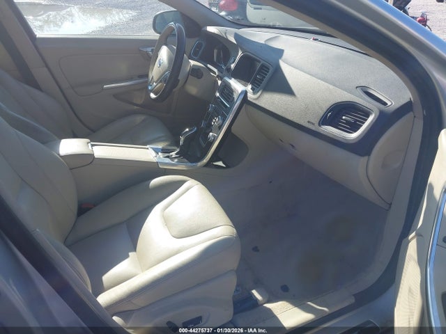 2015 VOLVO S60 YV140MFKXF2337557 Photo 4
