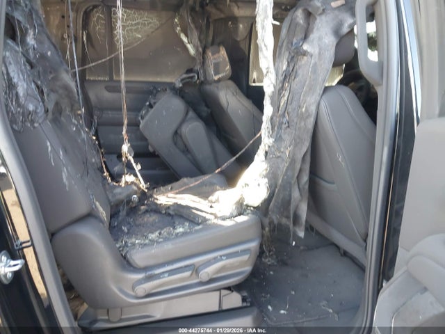 1GNS5CR89SR273187 Chevrolet Suburban 2wd Lt