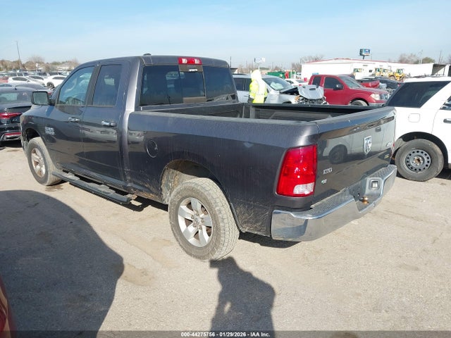 2018 RAM 1500 1C6RR7GG7JS307090 Photo 2
