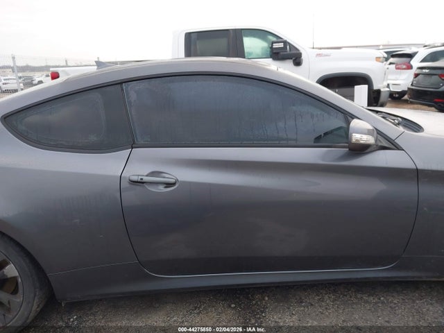 Auction sale of the 2015 Hyundai Genesis 3.8 Ultimate, vin: KMHHU6KJ0FU125724, lot number: 44275850
