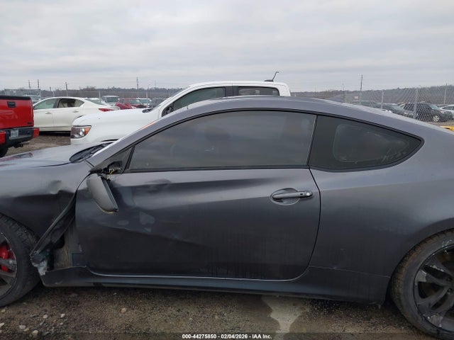 Auction sale of the 2015 Hyundai Genesis 3.8 Ultimate, vin: KMHHU6KJ0FU125724, lot number: 44275850