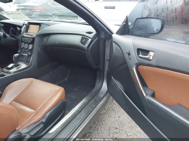 Auction sale of the 2015 Hyundai Genesis 3.8 Ultimate, vin: KMHHU6KJ0FU125724, lot number: 44275850