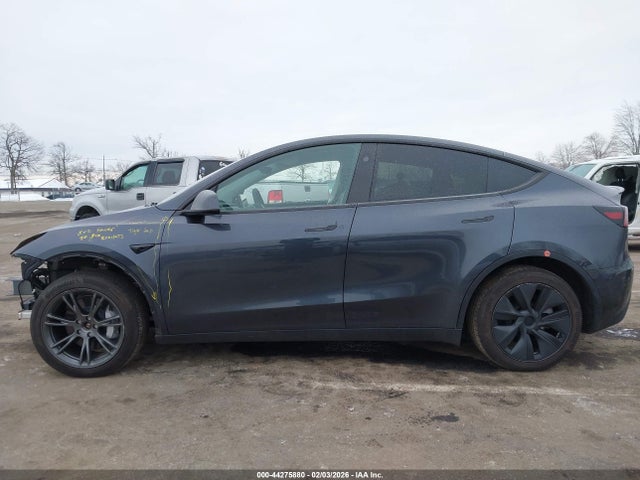 44275880 :رقم المزاد ، 7SAYGDEE8RA300958 vin ، 2024 Tesla Model Y Long Range Dual Motor All-wheel Drive مزاد بيع