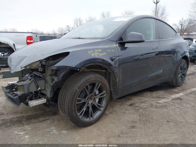 2024 TESLA MODEL Y 7SAYGDEE8RA300958 Photo 1