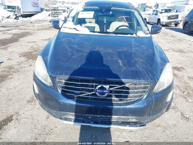 2015 VOLVO XC60 YV4902RK2F2745463 Photo 5