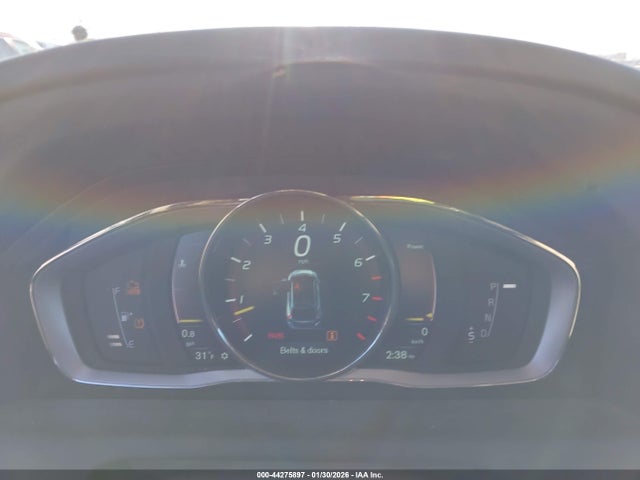 2015 VOLVO XC60 YV4902RK2F2745463 Photo 6