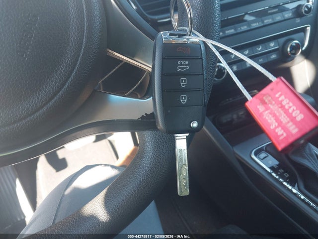 Продаж на аукціоні авто 2018 Kia Optima Lx, vin: 5XXGT4L37JG199728, номер лоту: 44275917