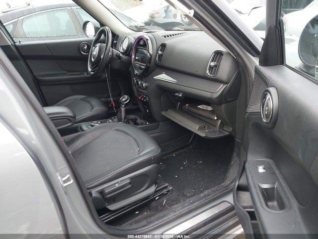 2017 MINI COUNTRYMAN WMZYS7C32H3E07133 Photo 4