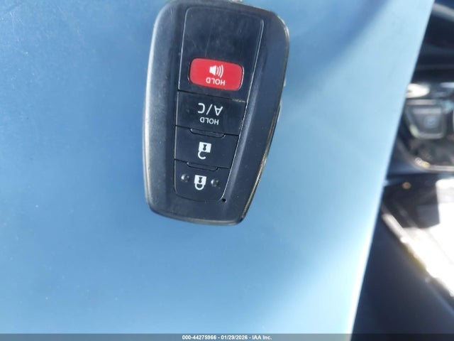 JTDKAMFP7N3197403 Toyota Prius Prime Xle