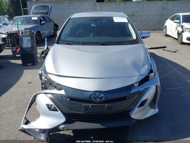 JTDKAMFP7N3197403 Toyota Prius Prime Xle