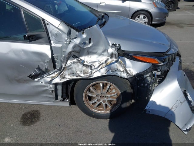 JTDKAMFP7N3197403 Toyota Prius Prime Xle