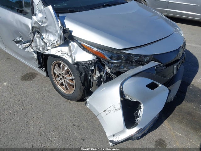 JTDKAMFP7N3197403 Toyota Prius Prime Xle