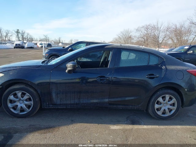 JM1BM1U76E1132482 Mazda Mazda3 I Sport