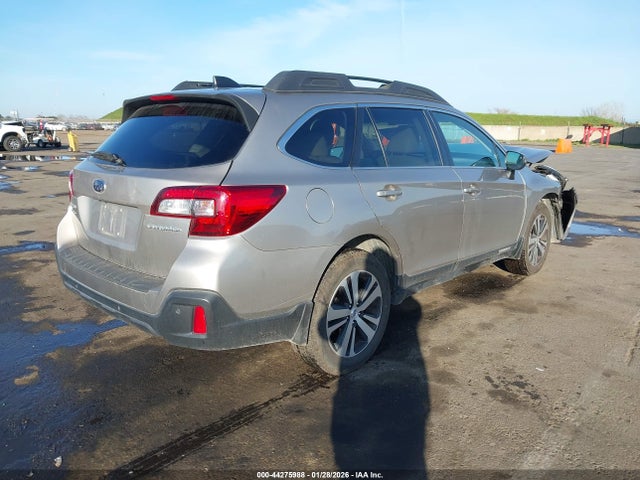 4S4BSANC8K3242737 Subaru Outback 2.5i Limited