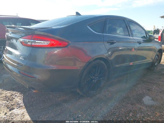 Ford FUSION SE 2019 3FA6P0HD2KR126995 Image 4