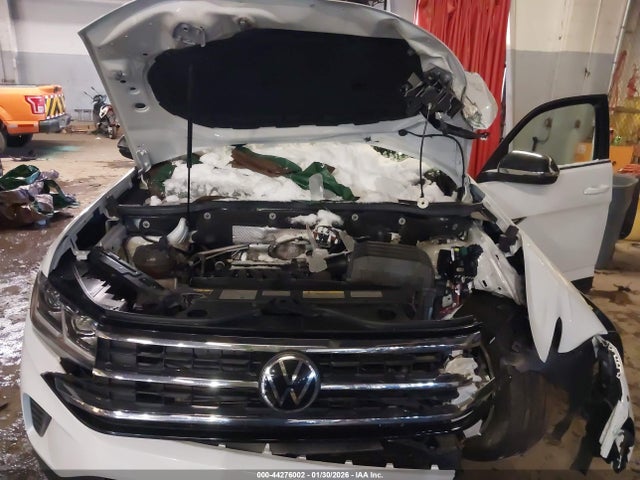 2022 VOLKSWAGEN ATLAS CROSS SPORT 1V2KE2CA1NC205809 Photo 9