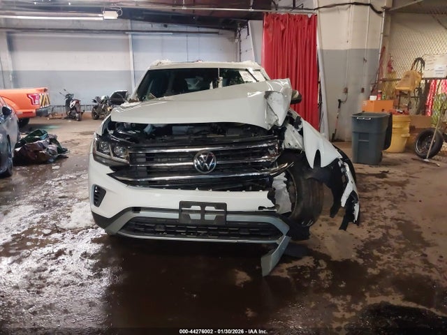 44276002 :رقم المزاد ، 1V2KE2CA1NC205809 vin ، 2022 Volkswagen Atlas Cross Sport 3.6l V6 Se W/technology مزاد بيع