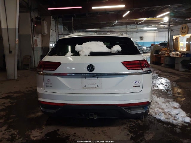 44276002 :رقم المزاد ، 1V2KE2CA1NC205809 vin ، 2022 Volkswagen Atlas Cross Sport 3.6l V6 Se W/technology مزاد بيع