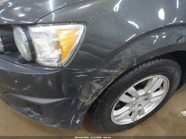 2015 CHEVROLET SONIC 1G1JC5SH3F4156247 Photo 5