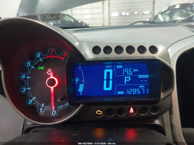 2015 CHEVROLET SONIC 1G1JC5SH3F4156247 Photo 6