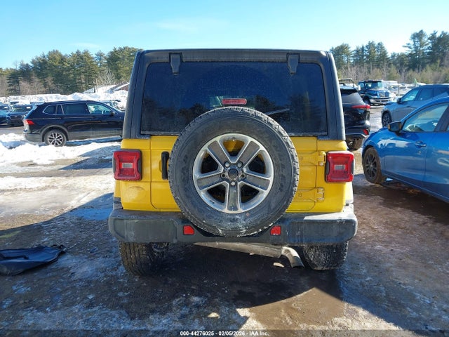 1C4HJXEN1MW551067 Jeep Wrangler Unlimited Sahara 4x4