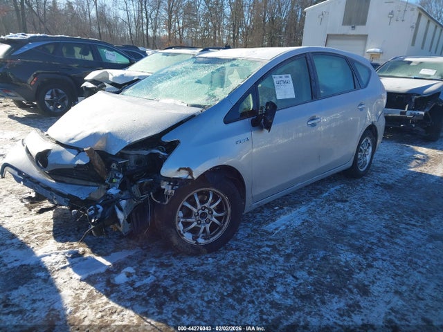 2015 TOYOTA PRIUS V JTDZN3EU5FJ027669 Photo 1
