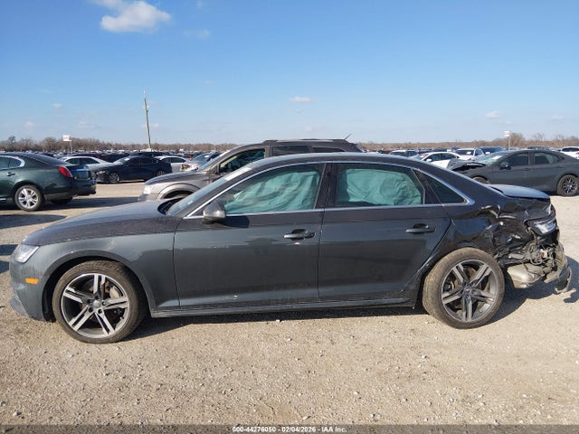 Продаж на аукціоні авто 2018 Audi A4 2.0t Premium/2.0t Tech Premium, vin: WAUENAF49JA201816, номер лоту: 44276050