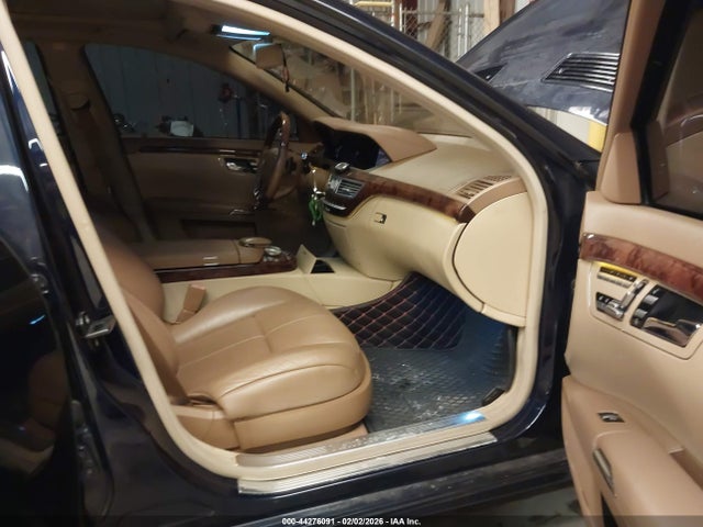 2009 MERCEDES-BENZ S 550 WDDNG86X69A244866 Photo 4