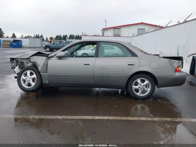 44276099 :رقم المزاد ، JT8BF28G1X5068288 vin ، 1999 Lexus Es 300 مزاد بيع
