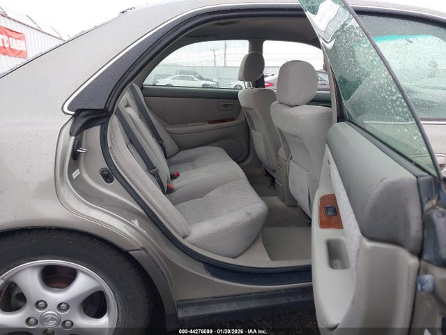 44276099 :رقم المزاد ، JT8BF28G1X5068288 vin ، 1999 Lexus Es 300 مزاد بيع