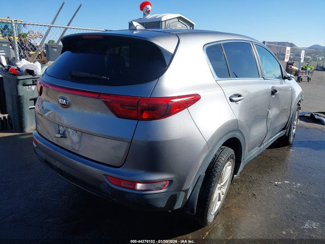 2017 Kia Sportage Lx მანქანა იყიდება აუქციონზე, vin: KNDPMCAC4H7296026, აუქციონის ნომერი: 44276102