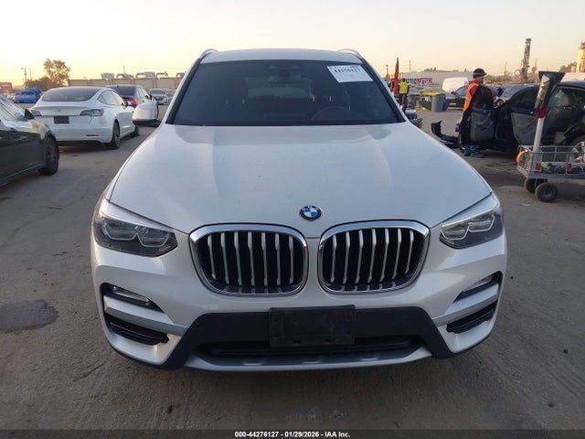 5UXTR7C56KLF23805 BMW X3 Sdrive30i